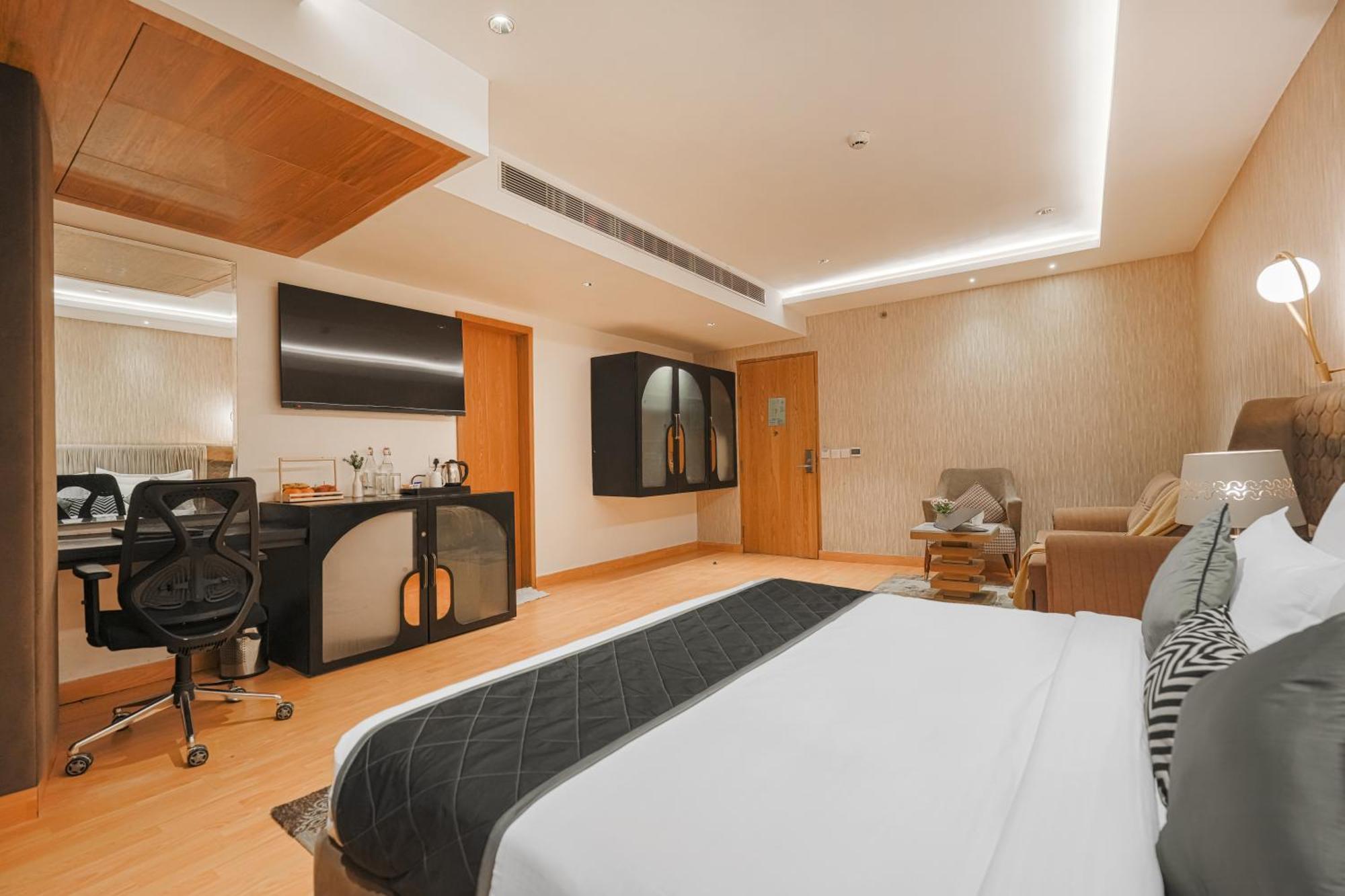 Levelup Boutique Amritsar Hotel Buitenkant foto